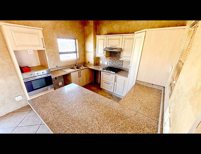 2 BEDROOM APARTMENT FOR SALE IN RAVENSWOOD